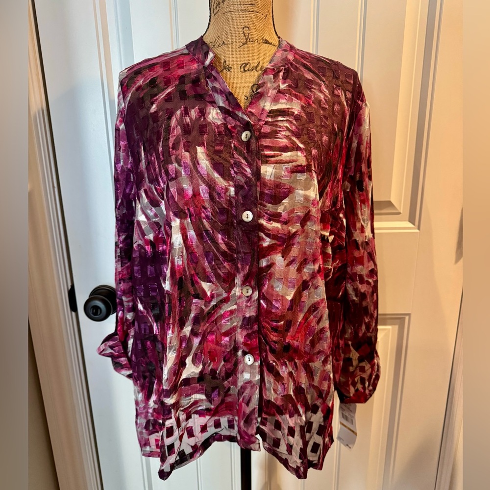 Ruby Rd. Woman’s Button Up Blouse. Size 16W and NWT. Sheer.